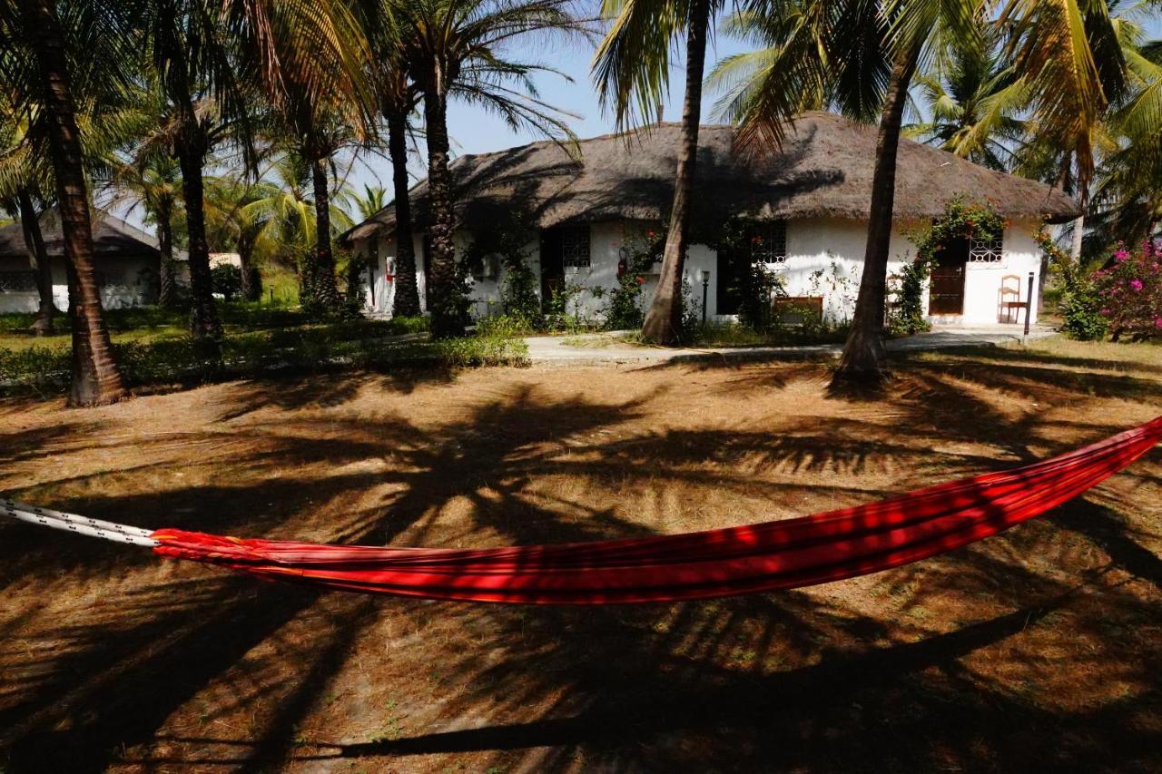 Hôtel Katakalousse Yembakana Exterior foto