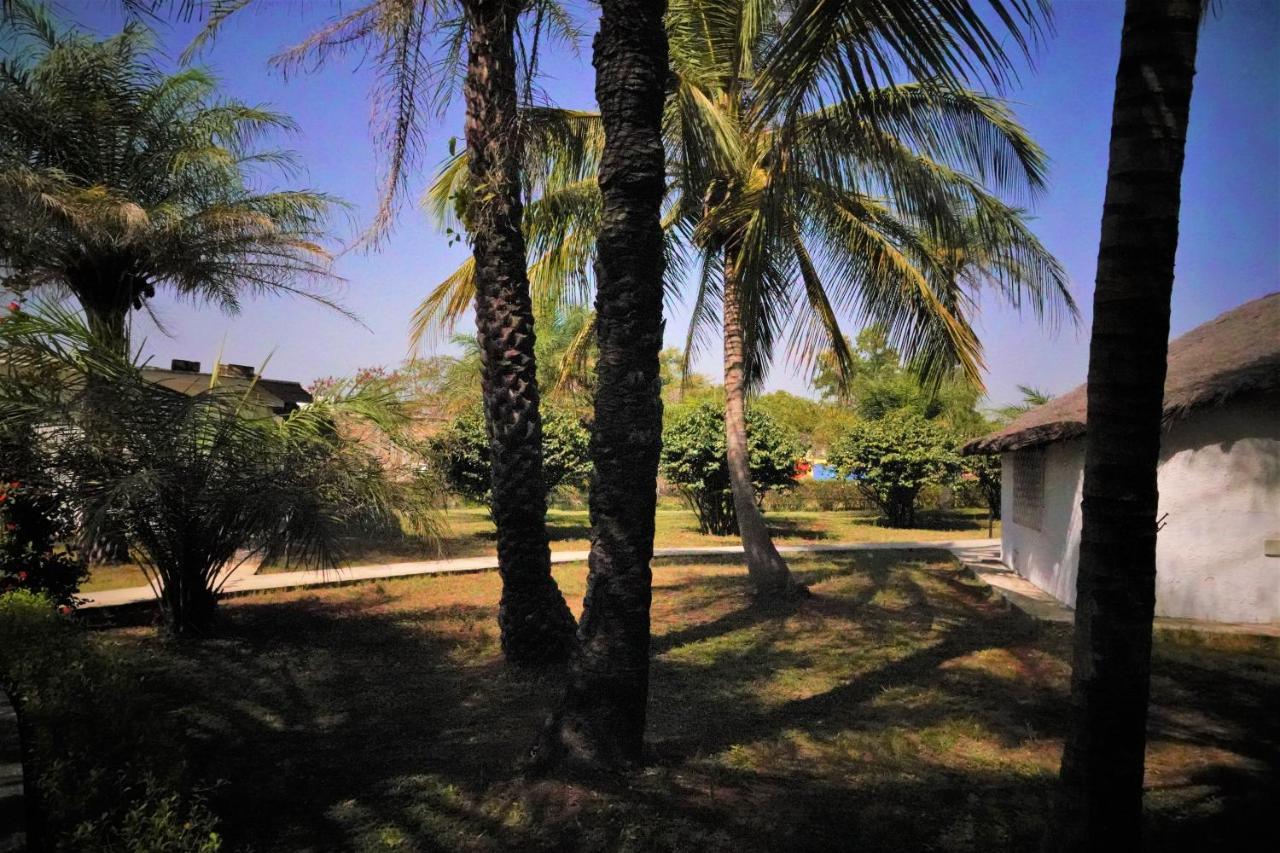 Hôtel Katakalousse Yembakana Exterior foto