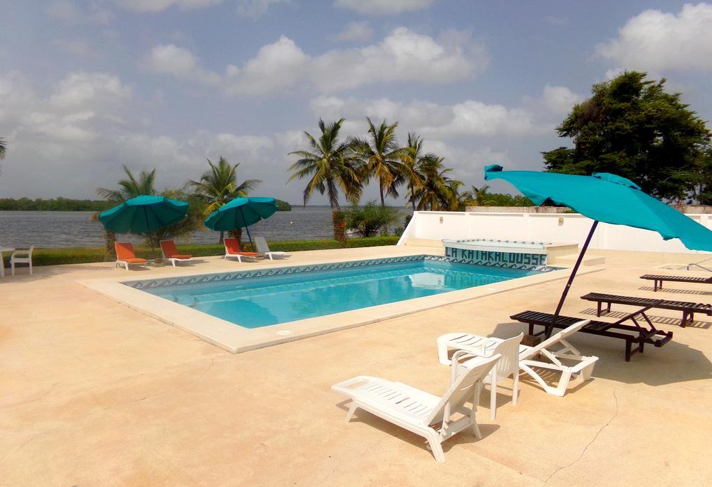 Hôtel Katakalousse Yembakana Exterior foto