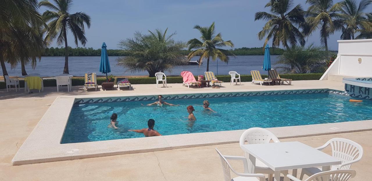 Hôtel Katakalousse Yembakana Exterior foto